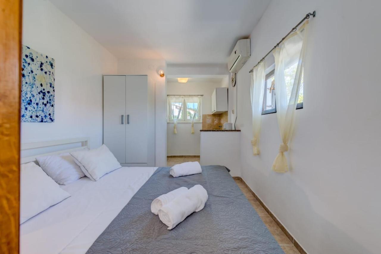 Holiday Home Kalinic Slatine Exteriér fotografie